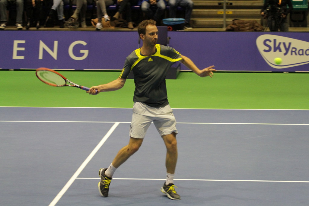 Matwe Middelkoop presteert geweldig tegen Robin Haase 20-12-2015 tijdens finale Lotto NK Rotterdam